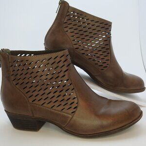 Zigi Soho Ajay Taupe Booties Sz 7.5